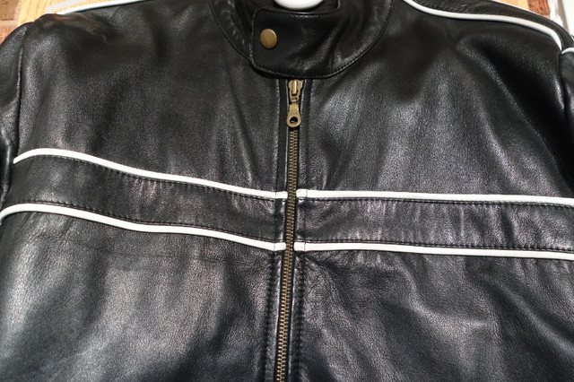 Men's motorcycle jacket - size small (40) - excellent condition in Men's in Kitchener / Waterloo - Image 2