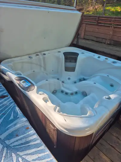 Hot tub for sale, View more