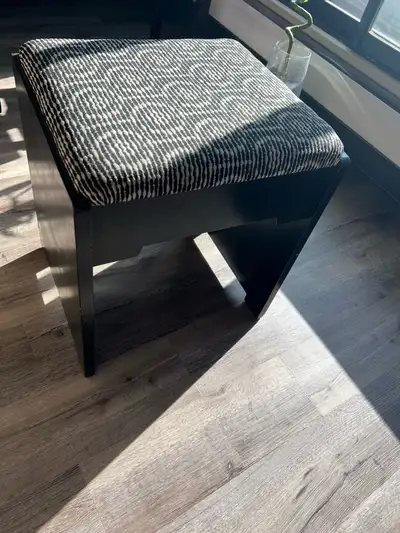 piano bench (with a small compartment) condition: used - good, View more