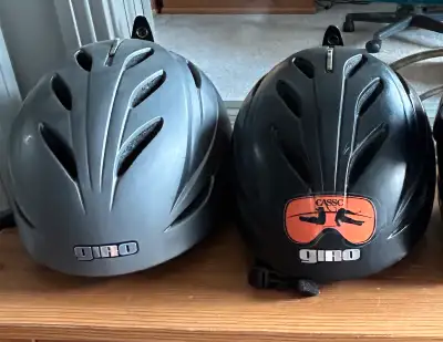 ski/snowboard helmets, View more
