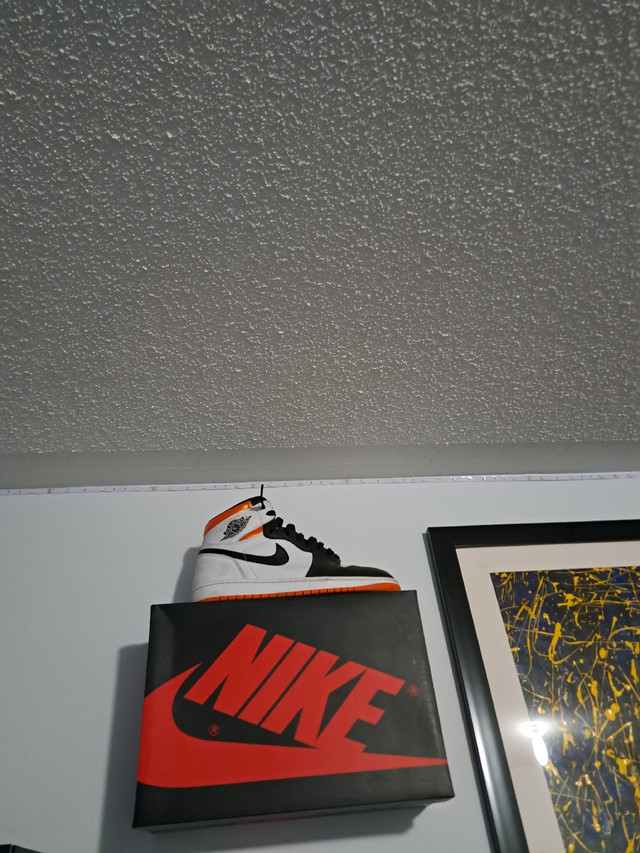 Jordan 1 electro orange in Men's Shoes in Barrie