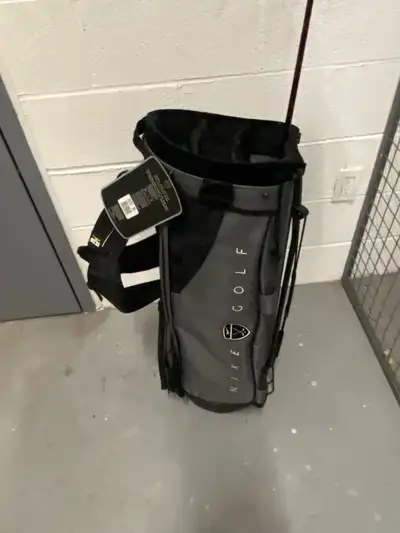 Nike Golf bag - New , View more