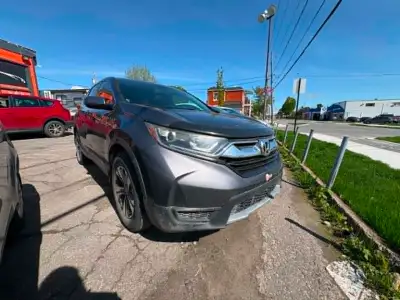 Honda CR-V 2017 Automatique , Très Propre , Bonne Mécanique, Très Bien équipée , 198 000 km , $15 99...