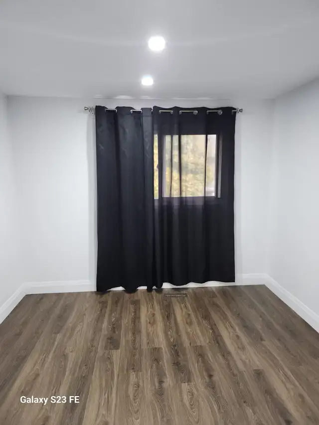 bedrooms for lease Mississauga in Room Rentals & Roommates in Mississauga / Peel Region - Image 4