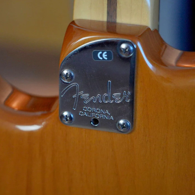 2003 Fender American Deluxe Stratocaster QMT HSS in Guitars in City of Toronto - Image 7
