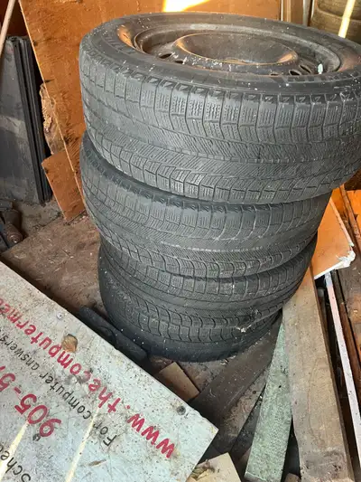 Good condition tires 235/65R17