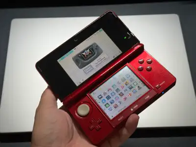 Nintendo 3DS – Flame Red, View more