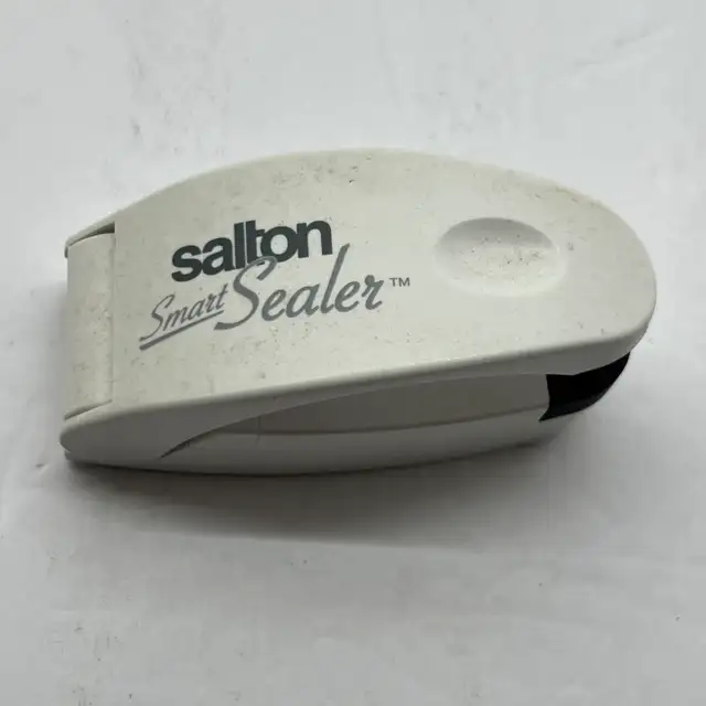 Salton Smart Sealer for plastic in Vacuums in Winnipeg - Image 2