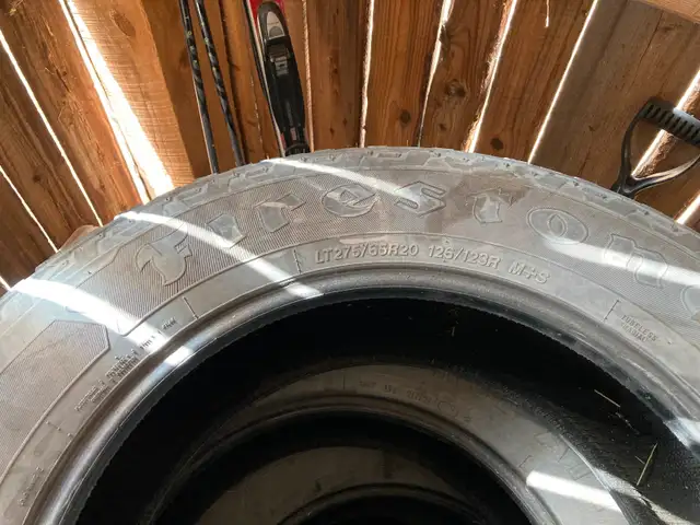 4 pneus LT275/65/R20 in Tires & Rims in St-Georges-de-Beauce - Image 3