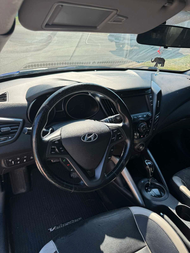 2014 HYUNDAI VELOSTER TURBO. in Cars & Trucks in Belleville - Image 4