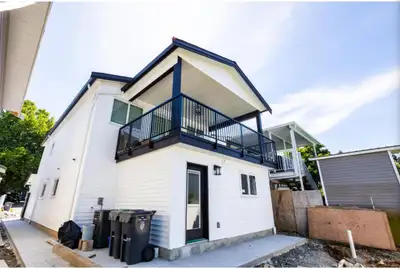 Brand new 2 Bedroom 1 Bathroom Garden Level Suite $1,750/month plus 25% utilities (Hydro/Fortis) Int...
