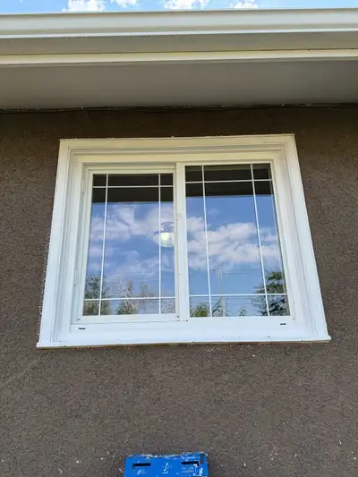 Handyman services available plumbing/ electrical/ drywall: flooring/ painting/ furniture assembly /...