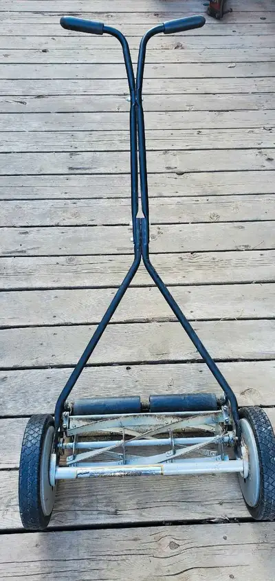 Push lawn mover 