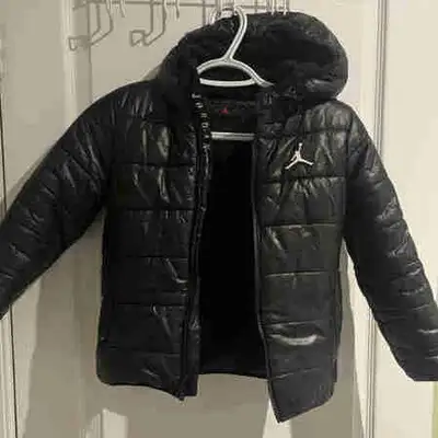 Manteau Jordan garçon (6/7) / Boys hooded Jordan jacket (6/7)), View more