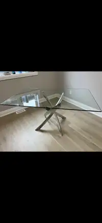 Rectangular glass table