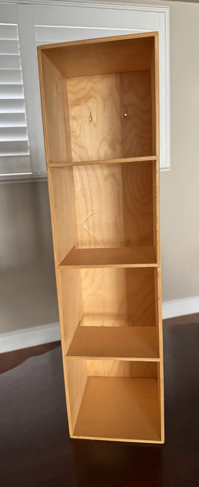 Wooden Shelf - Mini in Home Décor & Accents in Markham / York Region - Image 2