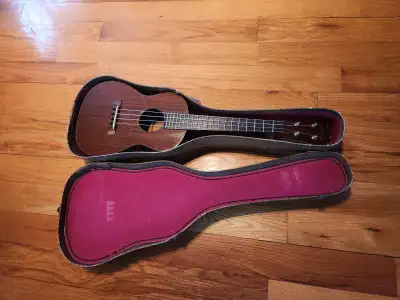 Hi! SUPERB VINTAGE Martin Ukulele Tenor, Style 1, c.1950's! W/Case! See Demo! FREE SHIPPING! In grea...