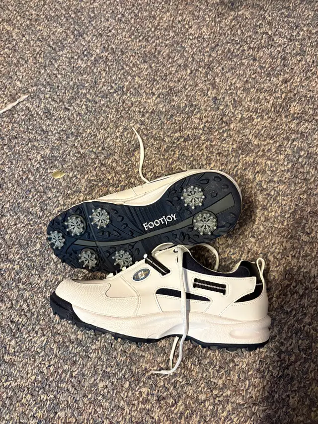 Men's Golf Shoes in Golf in Chatham-Kent - Image 2