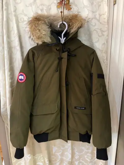 Canada Goose Women’s XL Chilliwack Bomber Jacket with Fur Hood, View more