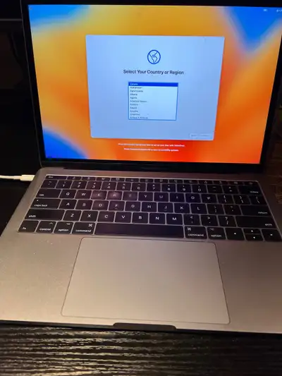 MacBook Pro - 2017 13 Inch 