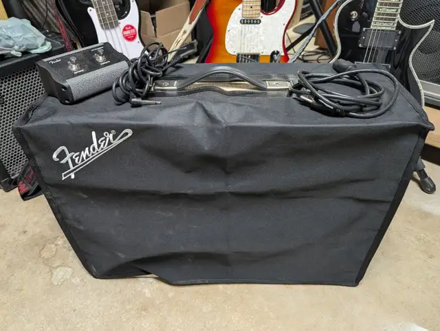 ToneMaster Deluxe Reverb BLONDE + Mustang Floor Pedal in Amps & Pedals in Ottawa - Image 5