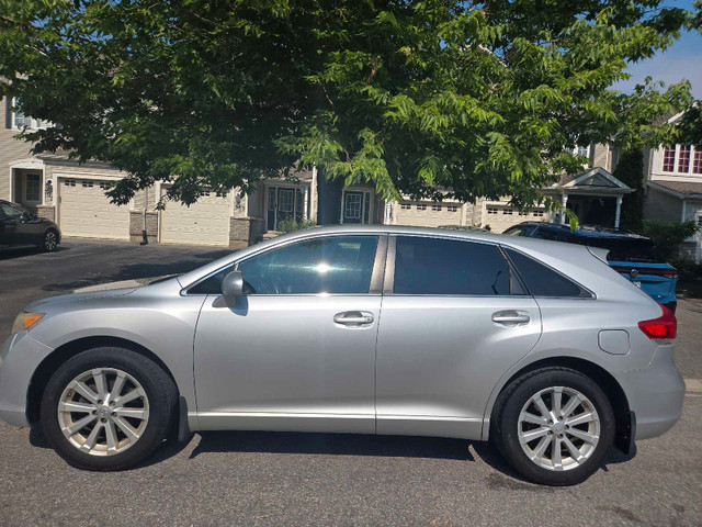 2010 Toyota Venza in Cars & Trucks in Ottawa