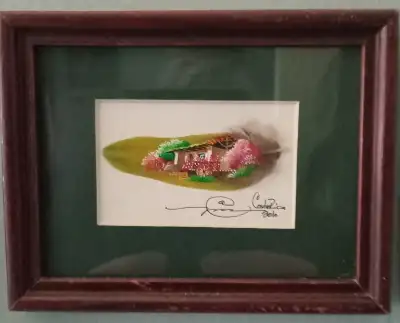 Peinture sur plume - costa rica cadre: 5 1/2 largeur hauteur 4 pouce signe par un artiste