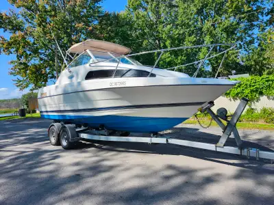2002 Bayliner Siera Classic 2252, cuddy cabin, 5.0 Mercruiser with Alpha1 outdrive, well equipped, n...