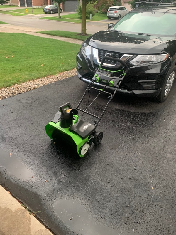 Greenworks snow blower Snowblowers London Kijiji