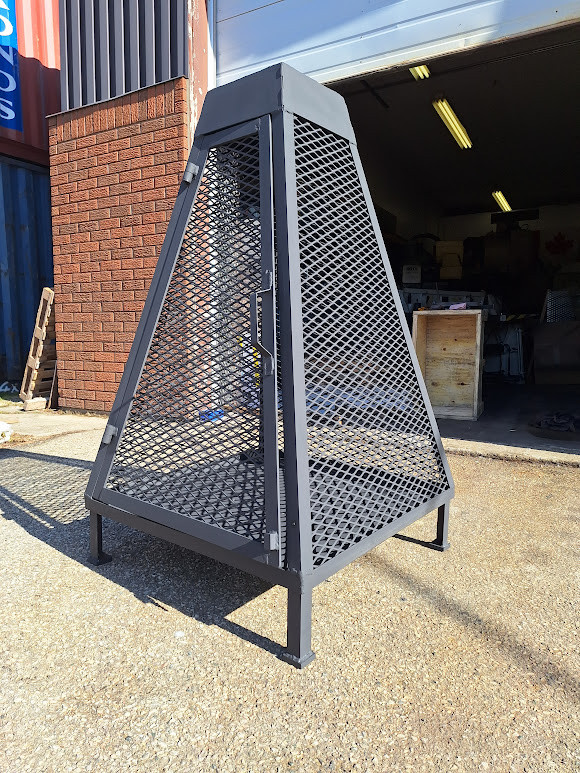 Bbqs and firepit  inserts in BBQs & Outdoor Cooking in Peterborough - Image 3