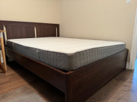Sell queen size bed and the mattress $200