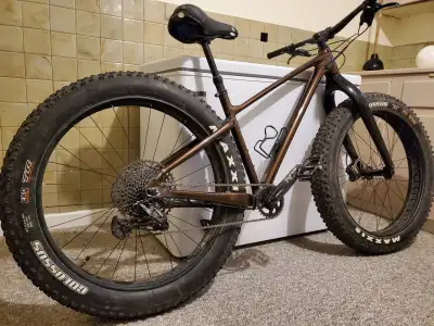 2024 Giant Yukon Fatbike Medium, View more