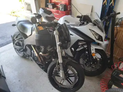 2005 Buell XB9S Lightning City. Equipped with Jardine exhaust. New Stator, Plugs, Fuel pump, front a...