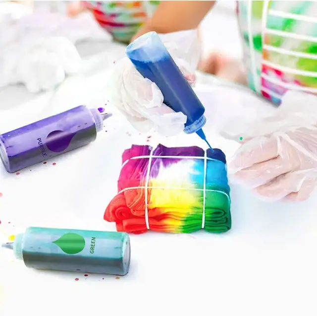 TieDye Kit in Hobbies & Crafts in Québec City - Image 4