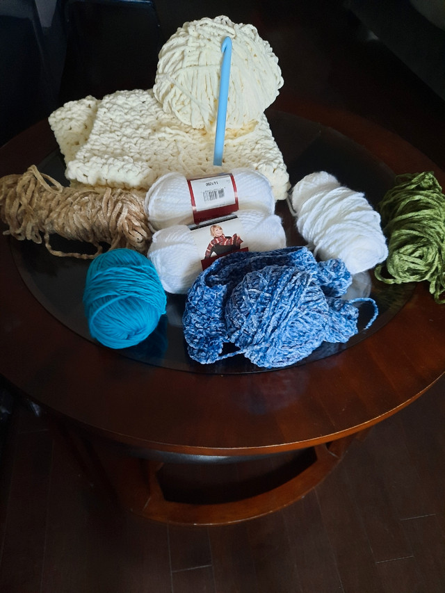 Knitting yarn in Hobbies & Crafts in Mississauga / Peel Region