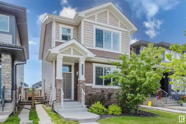 3 Beds 2.5 Baths - House
