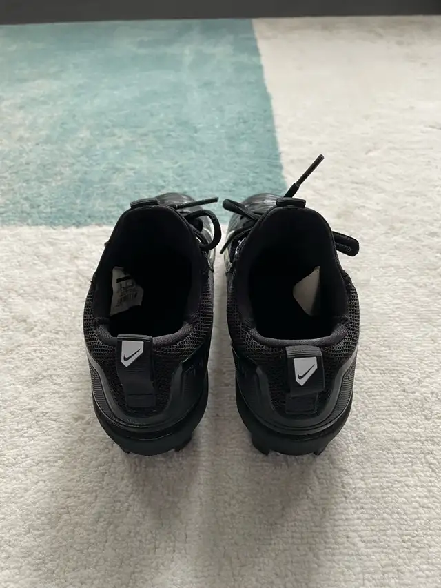 NIKE Mike Trout kids baseball cleats size 5.5 in Baseball & Softball in Oakville / Halton Region - Image 7