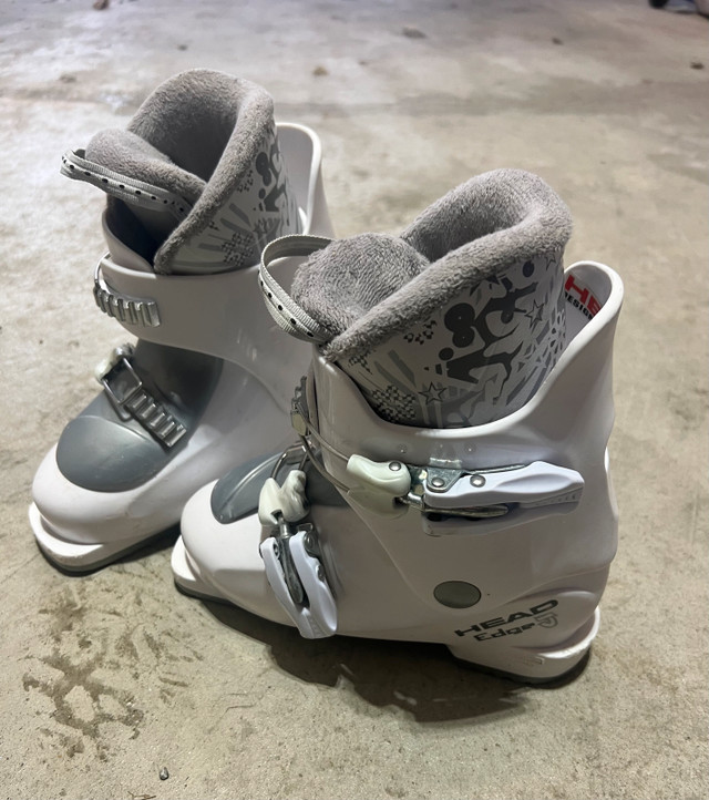 Kids Skis Boots, Size 19 in Ski in Oshawa / Durham Region - Image 2