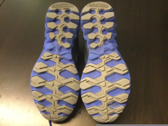Souliers Reebok homme taille 37 / Reebok shoes size 5.5 in Kids & Youth in Longueuil / South Shore - Image 3