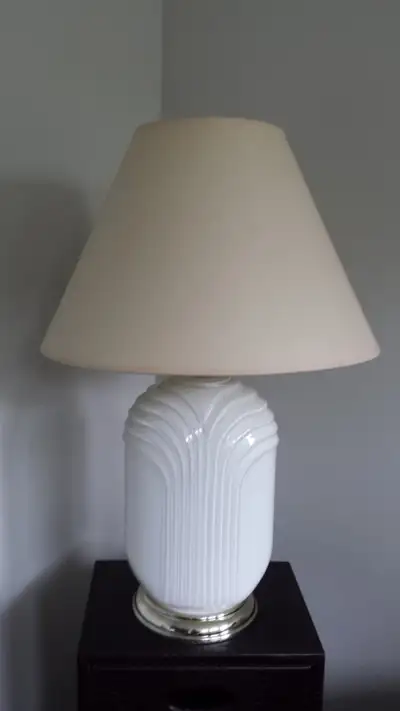 VINTAGE ART DECO TRI- LIGHT TABLE LAMP, View more