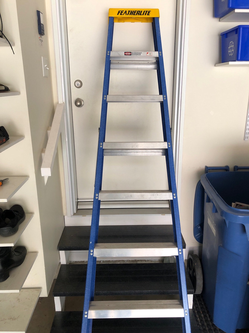 Featherlite Fiberglass Step Ladder 8 ft Ladders & Scaffolding