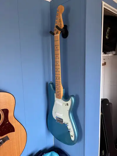 Fender Duo-Sonic, View more
