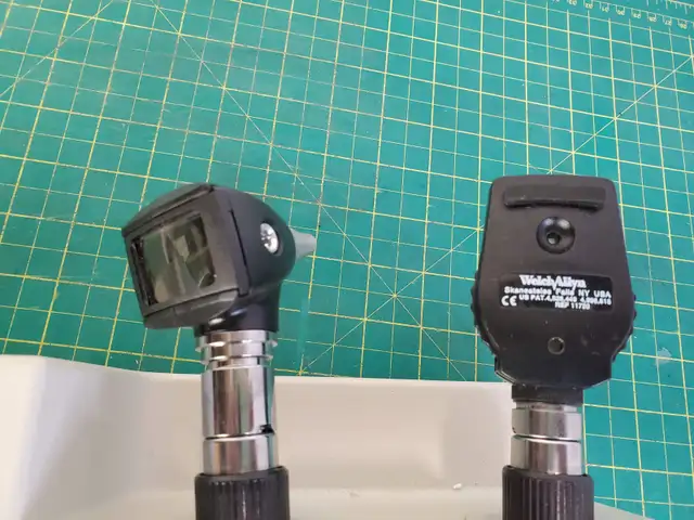 Welch Allyn 767 Series Otoscope & Ophthalmoscope Working W/Heads in Health & Special Needs in Calgary - Image 8