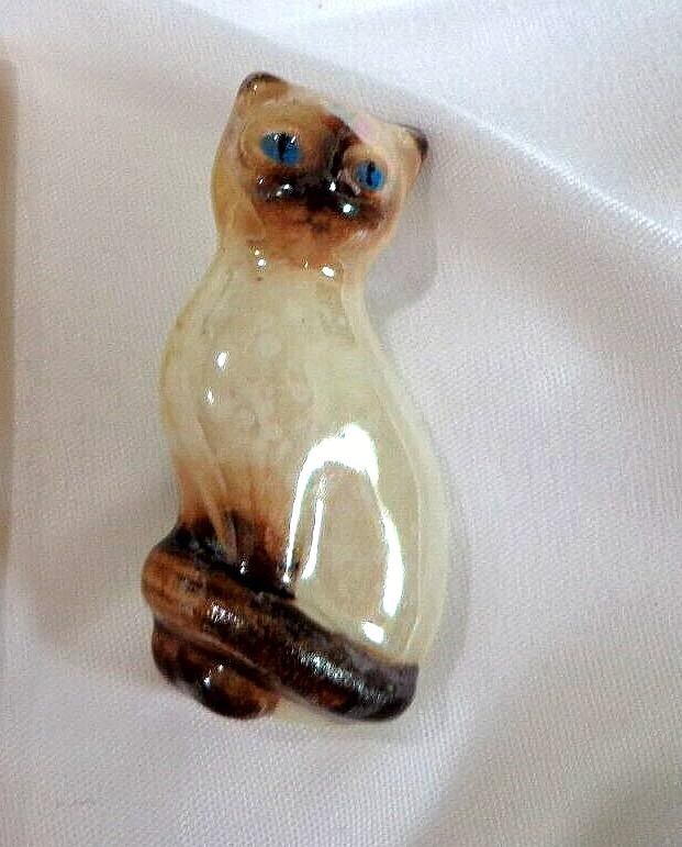 Vintage Avon Himalayan cat brooch in Jewellery & Watches in Cole Harbour
