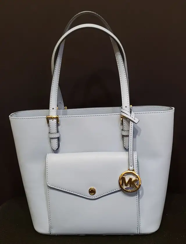 Michael Kors Bag in Women's - Bags & Wallets in Markham / York Region - Image 2