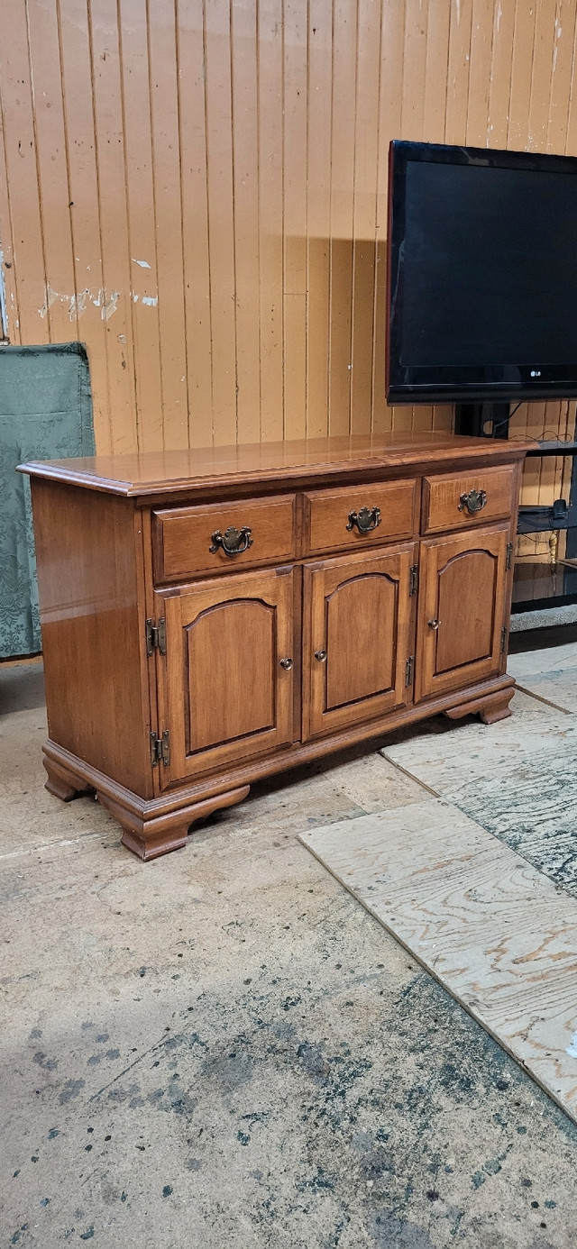 Vintage Sideboard - Solid Wood in Hutches & Display Cabinets in Trenton