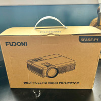 Projector *brand new*