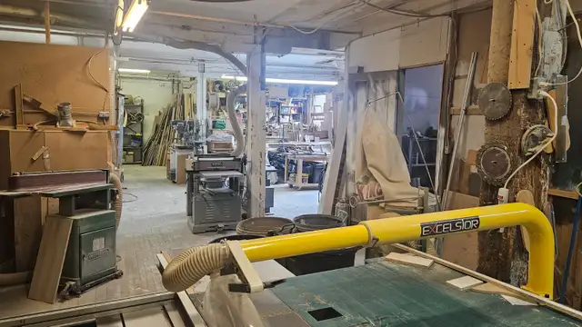Commercial Woodworking Space for sublet in Commercial & Office Space for Rent in City of Montréal - Image 3