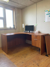 Offic desk for sale
