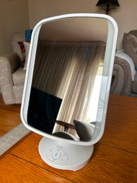 iHome Vanity Mirror with Bluetooth Speaker & USB Charging
